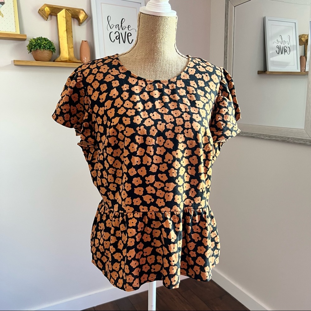 Linen Blend Ditzy Floral Leopard Print Ruffle Blouse - Picture 2 of 13